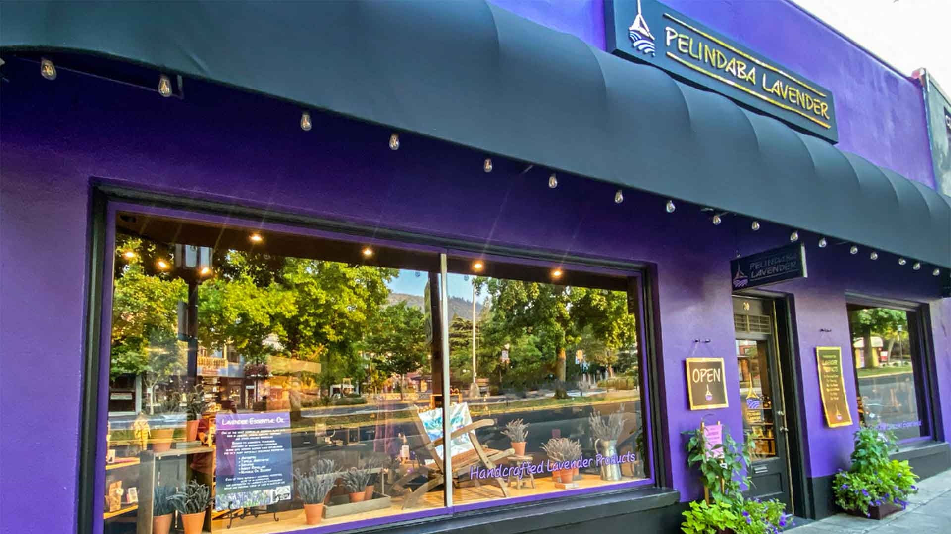 Pelindaba Lavender Ashland Gifts, Games & Jewelry Ashland, OR