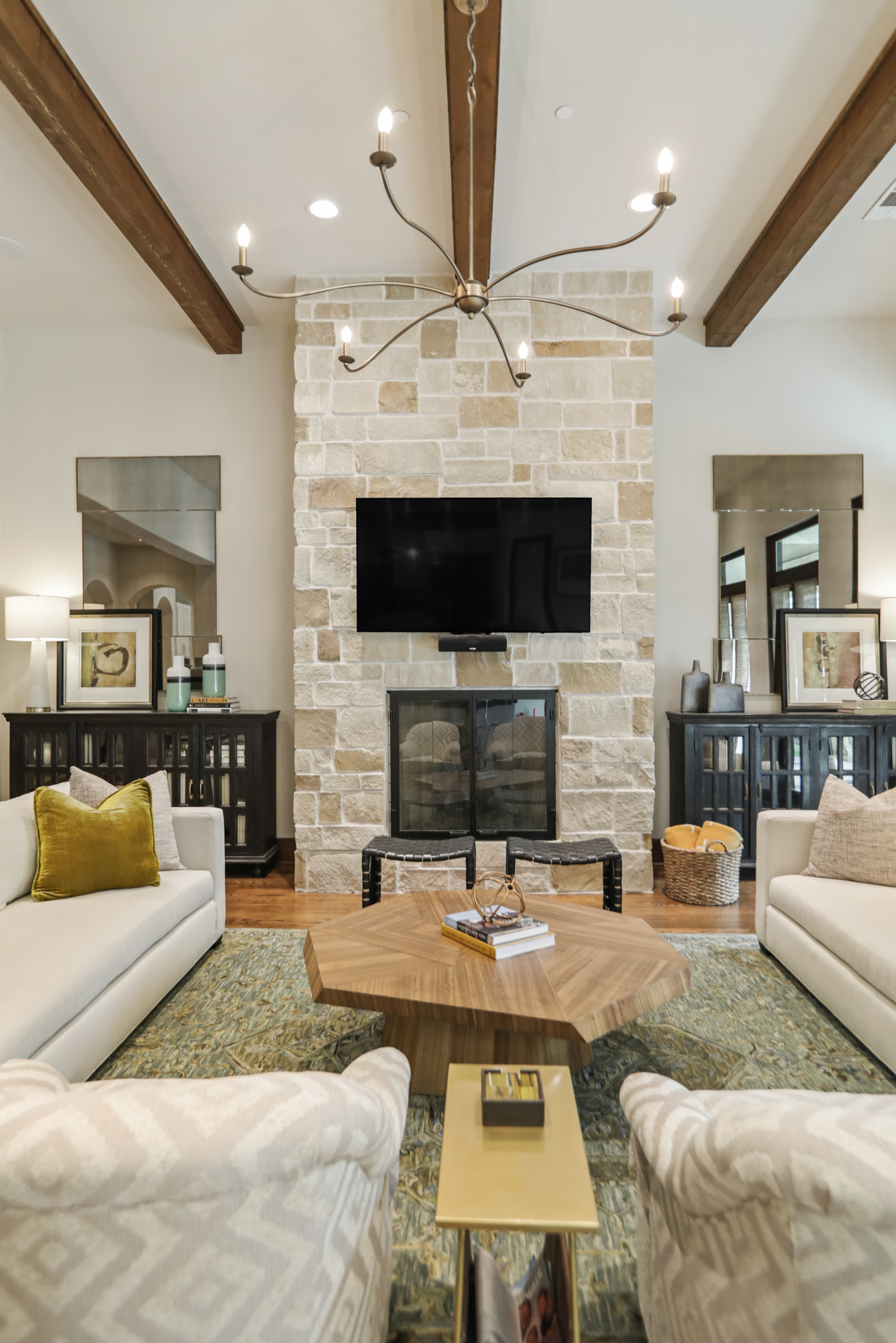 Double L Interiors - Interior Designer
